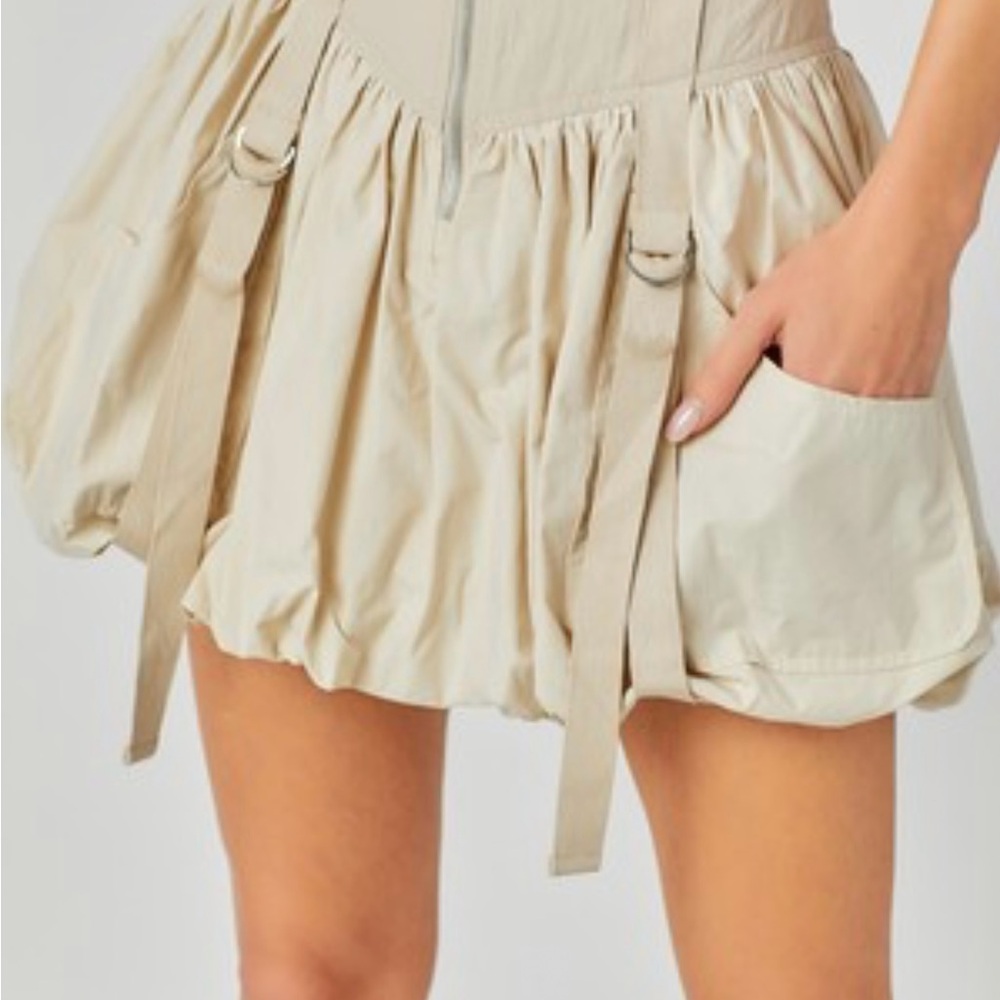 Beige bubble Skirt!